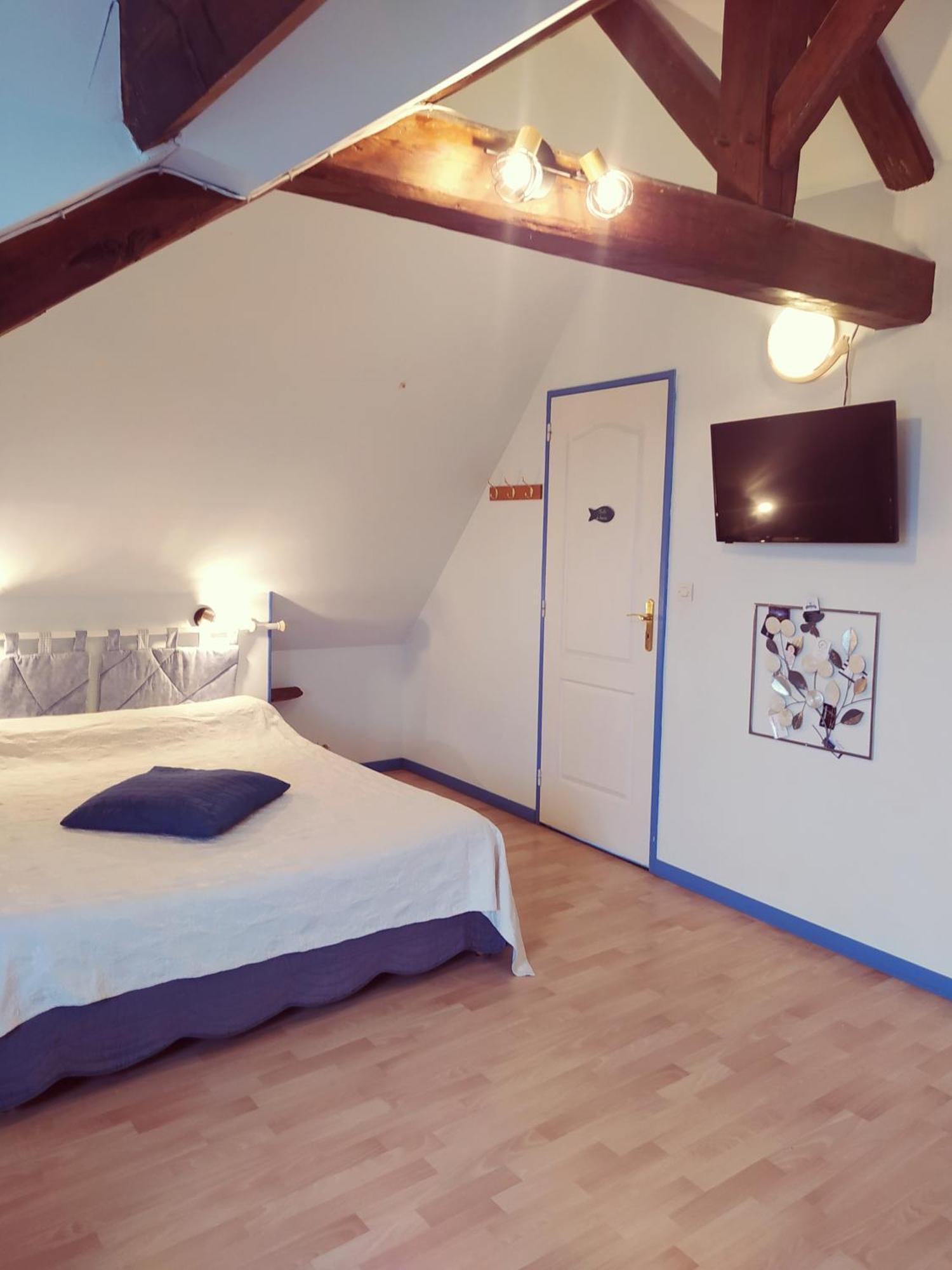 Chambres D'Hotes " Le Clos Des Colimacons " Maniquerville Екстериор снимка